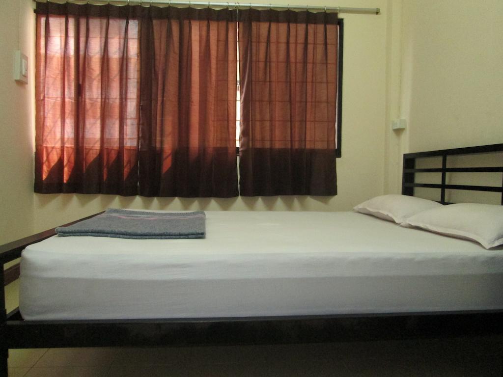 Lee House Inn Bangkok Habitación foto
